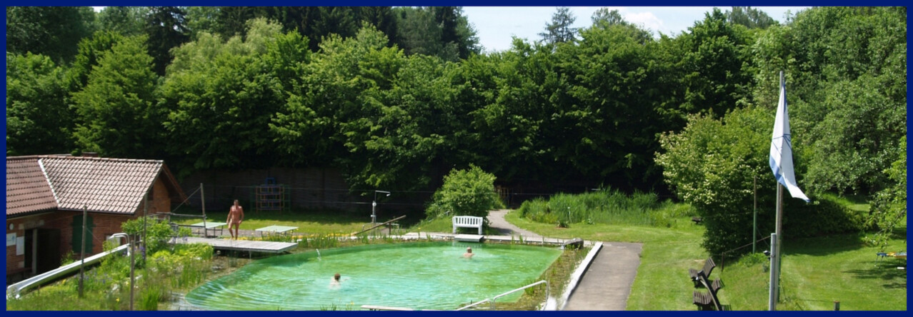 Blick auf den Badeteich